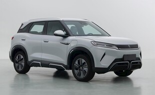 银色时尚SUV汽车展示