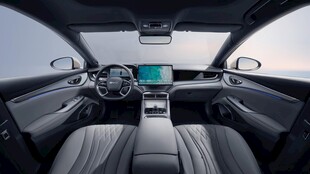 现代汽车内部豪华座舱展示