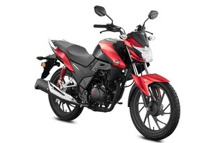 红色时尚款摩托车展示