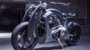 炫酷黑色摩托车特写