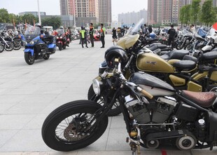 摩托车集结现场