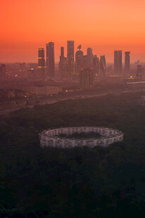 莫斯科夕阳下的城市与体育场