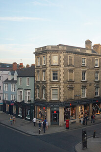 小镇街景欧式建筑展风情