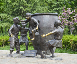 司马光砸缸青铜雕塑