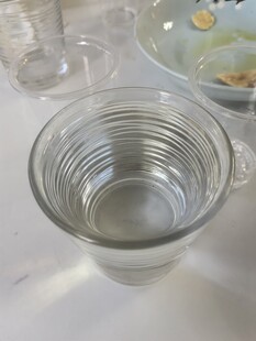 透明波纹玻璃空杯