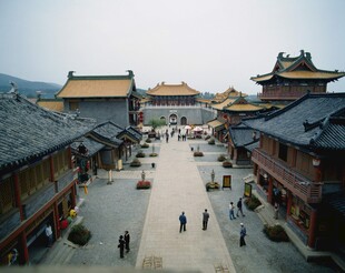 古色古香的中式传统建筑群