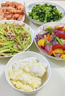 多样美味家常菜拼盘