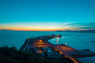 黄昏海港美景