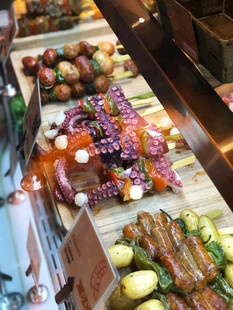 多样美味烧烤食材展示