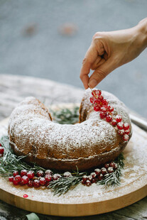 节日装饰的美味糕点