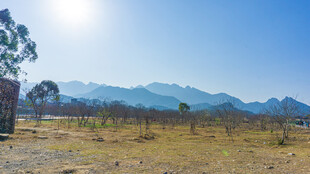 旷野山川风景图