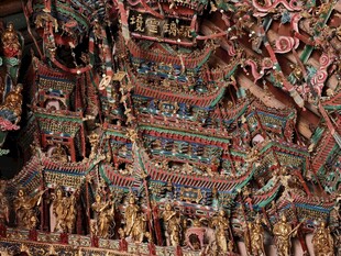 小西天精美古代木雕建筑装饰