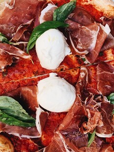 美味火腿芝士披萨