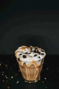 美味咖啡奶盖饮品