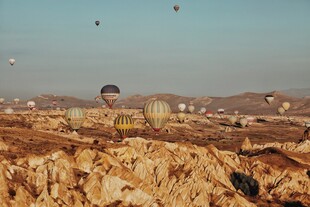 卡帕多西亚的热气球景观