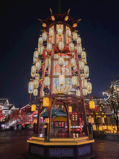 传统花灯夜景绚丽夺目