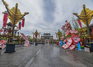 古街节庆装饰景观