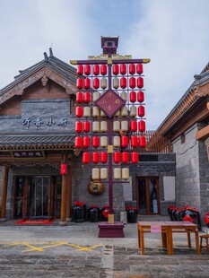 古街红灯笼置景