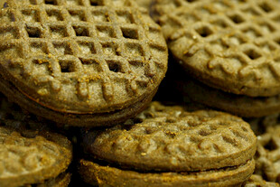 美味华夫饼干堆叠