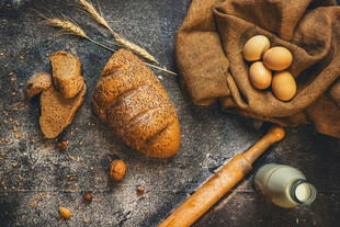 美味烘焙食品与食材组合