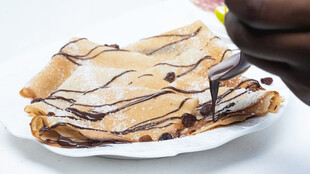 美味巧克力酱千层饼