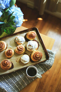 美味烘焙点心摆拍展示