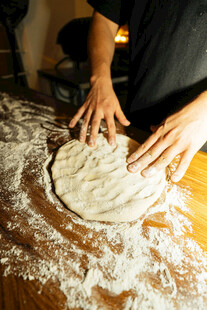 手工揉制面团全过程