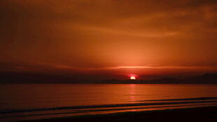海边日出朝霞橘子海