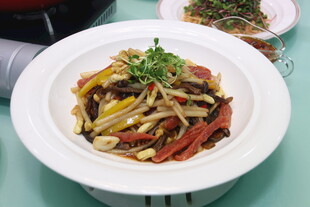 花生芽腊肉