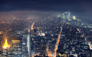 城市璀璨夜景俯瞰图