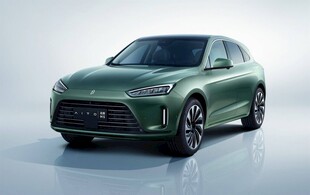 绿色时尚动感电动汽车