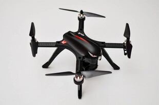 黑色酷炫四轴航拍无人机