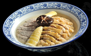 鸡碗 食材丰富诱人