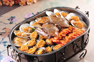 海鲜烤盘美食盛宴