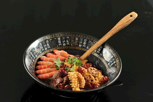 海鲜鸡肉混合美味锅物