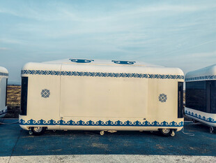 传统蒙古包外观展示