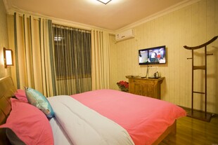 温馨粉色系卧室温馨场景