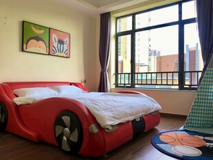 汽车造型床的创意卧室