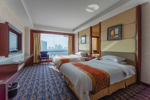 舒适双床酒店客房景观