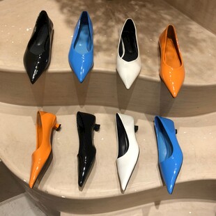 多彩尖头高跟鞋展示
