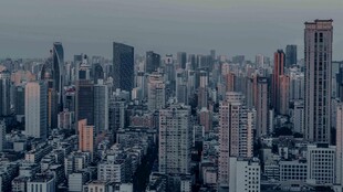 俯瞰繁华都市建筑群