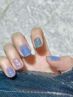 梦幻渐变美甲艺术展示