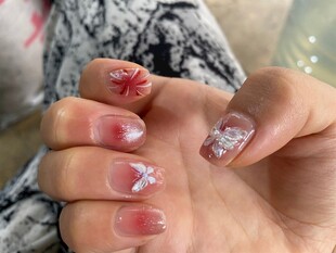 精致花朵美甲展示