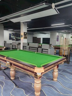 室内台球桌场景