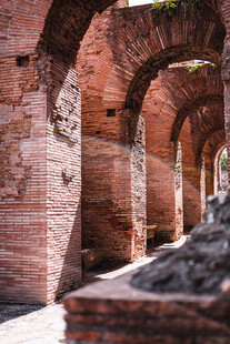 古罗马拱形建筑遗迹