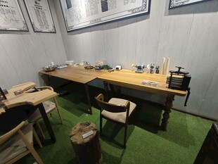 室内木工工作台场景