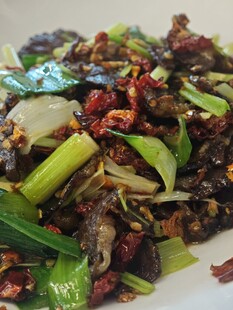 辣椒吵牛肉