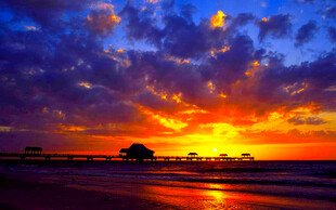 海边壮丽日落美景