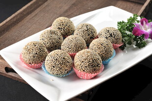 香炸芝麻小麻团