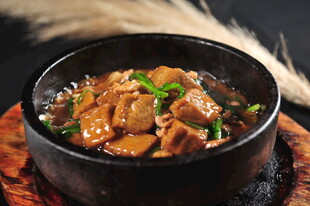 石锅黑豆腐